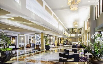 Lobby and hotel entrance at Laguardia Plaza Hotel.