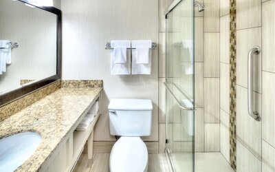 DoubleTree by Hilton Milwaukee Downtown