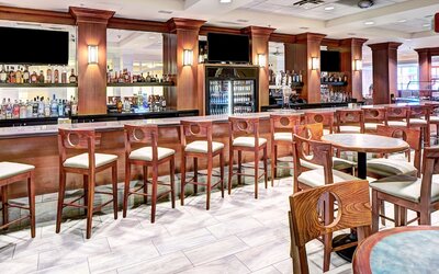 DoubleTree by Hilton Milwaukee Downtown