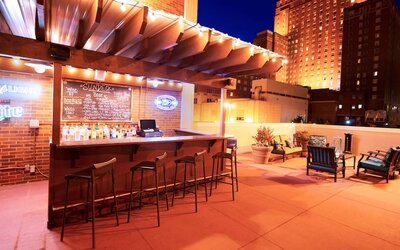 DoubleTree by Hilton Milwaukee Downtown