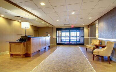 Hampton Inn & Suites Milwaukee West