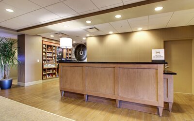 Hampton Inn & Suites Milwaukee West