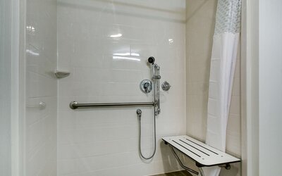 Hampton Inn & Suites Milwaukee West