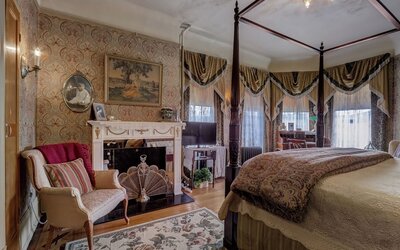 Schuster Mansion Bed & Breakfast
