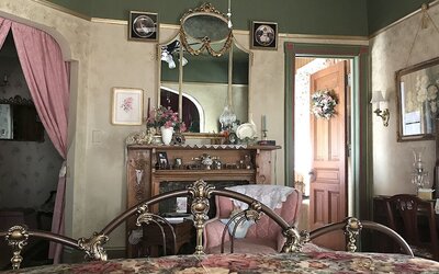 Schuster Mansion Bed & Breakfast