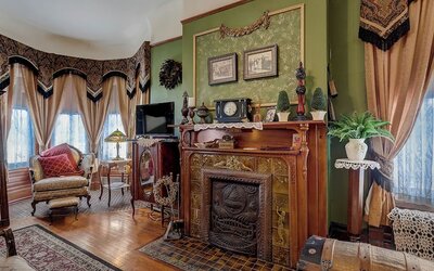 Schuster Mansion Bed & Breakfast