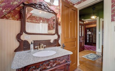 Schuster Mansion Bed & Breakfast