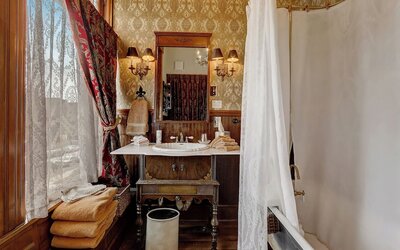 Schuster Mansion Bed & Breakfast