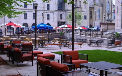 The Brewhouse Inn & Suites