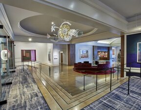 Saint Kate - The Arts Hotel