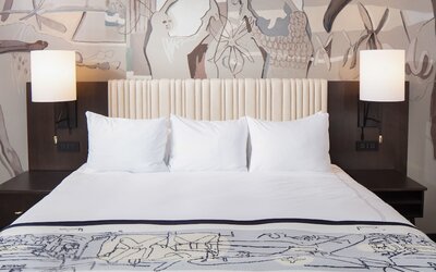Saint Kate - The Arts Hotel