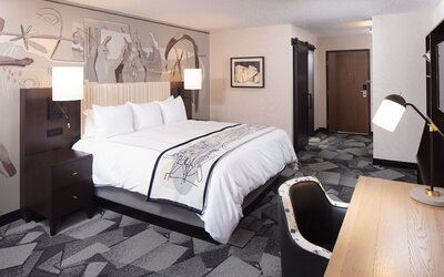 Saint Kate - The Arts Hotel