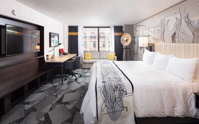 Saint Kate - The Arts Hotel