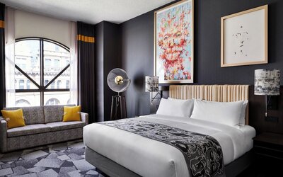 Saint Kate - The Arts Hotel