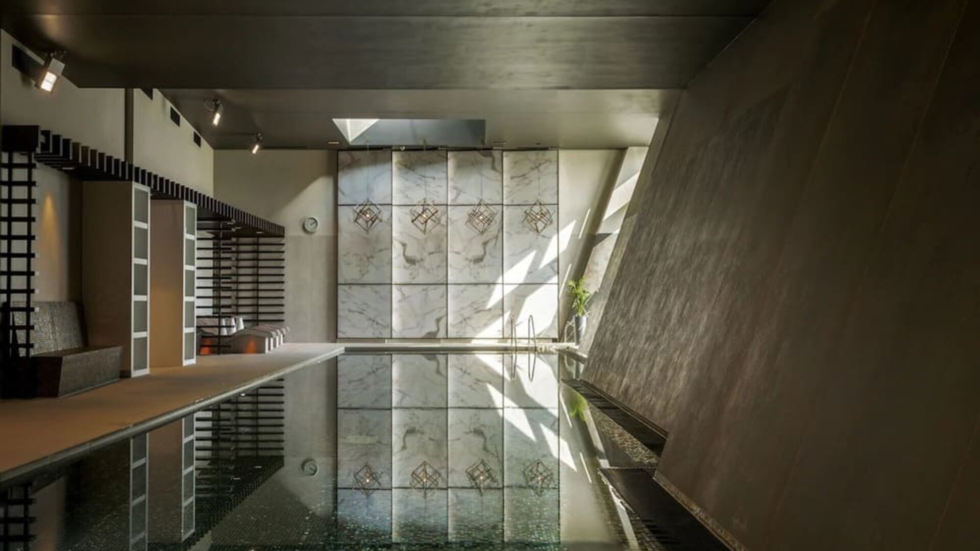 Indoor pool and spa at Hilton Aberdeen TECA.