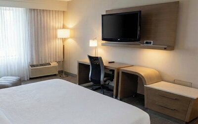 Country Inn & Suites By Radisson, Brown Deer - Milwaukee North