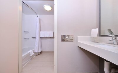 Country Inn & Suites By Radisson, Brown Deer - Milwaukee North