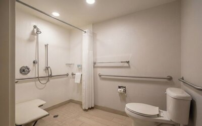 Country Inn & Suites By Radisson, Brown Deer - Milwaukee North