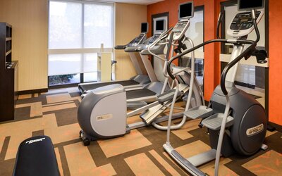 Country Inn & Suites By Radisson, Brown Deer - Milwaukee North
