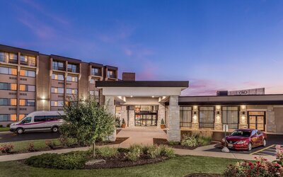 Crowne Plaza Milwaukee Airport by IHG
