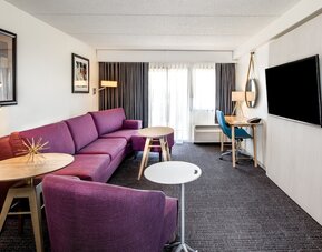 Crowne Plaza Milwaukee Airport by IHG