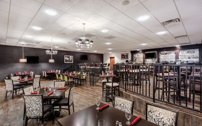 Crowne Plaza Milwaukee Airport by IHG