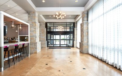 Crowne Plaza Milwaukee Airport by IHG