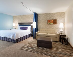 Home2 Suites by Hilton Milwaukee Airport
