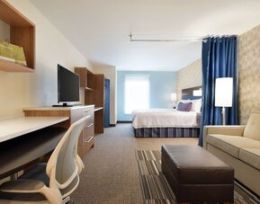 Home2 Suites by Hilton Milwaukee Airport
