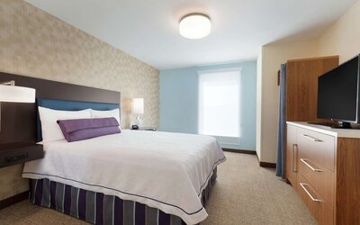 Home2 Suites by Hilton Milwaukee Airport