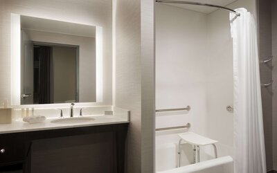 Homewood Suites By Hilton Milwaukee Downtown