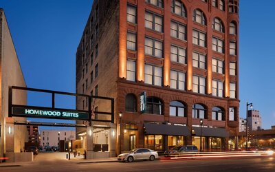 Homewood Suites By Hilton Milwaukee Downtown