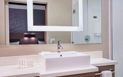 SpringHill Suites by Marriott Milwaukee Downtown