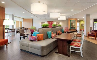 Home2 Suites by Hilton Menomonee Falls Milwaukee