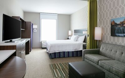 Home2 Suites by Hilton Menomonee Falls Milwaukee