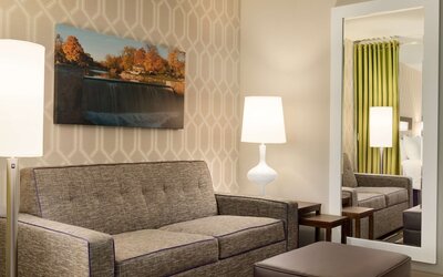 Home2 Suites by Hilton Menomonee Falls Milwaukee
