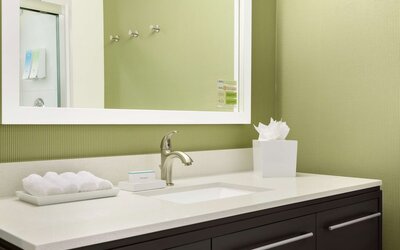 Home2 Suites by Hilton Menomonee Falls Milwaukee