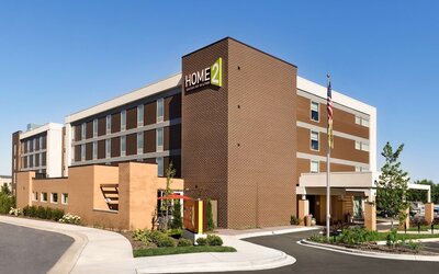 Home2 Suites by Hilton Menomonee Falls Milwaukee