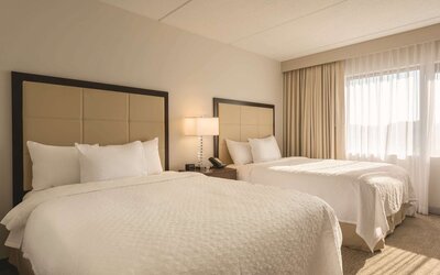 Embassy Suites by Hilton Milwaukee Brookfield