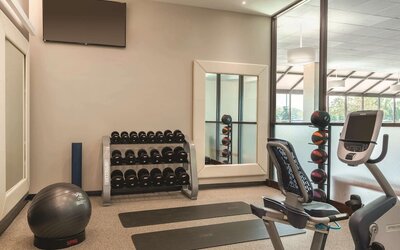Embassy Suites by Hilton Milwaukee Brookfield