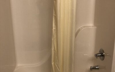 Hawthorn Extended Stay by Wyndham Milwaukee Airport