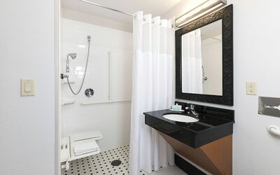 Fairfield Inn & Suites by Marriott Milwaukee Airport