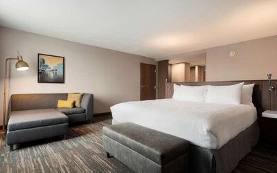Hilton Garden Inn Milwaukee Brookfield Conference Center, WI