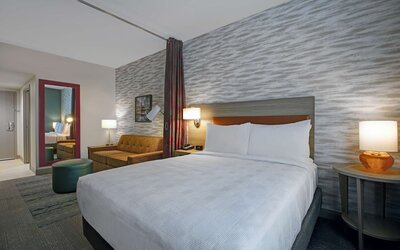 Home2 Suites by Hilton Milwaukee Downtown