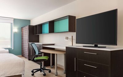 Home2 Suites By Hilton Milwaukee West