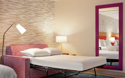 Home2 Suites By Hilton Milwaukee West