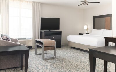 Homewood Suites by Hilton Wauwatosa Milwaukee