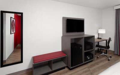 Ramada by Wyndham Milwaukee