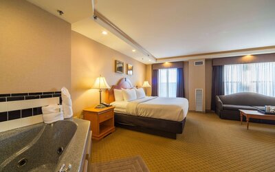 Ambassador Hotel Milwaukee, Trademark Collection by Wyndham