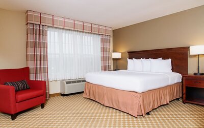 Country Inn & Suites by Radisson, Milwaukee West (Brookfield), WI
